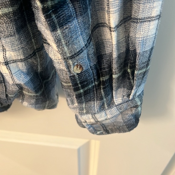 Red Head Flannel Shirt - Picture 8 of 10